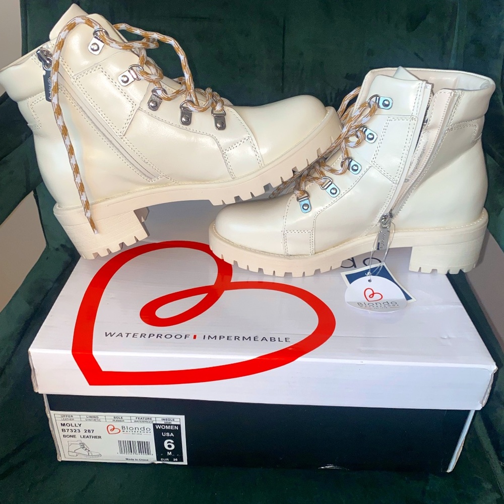 Blondo White Leather Boots NWT and NIB